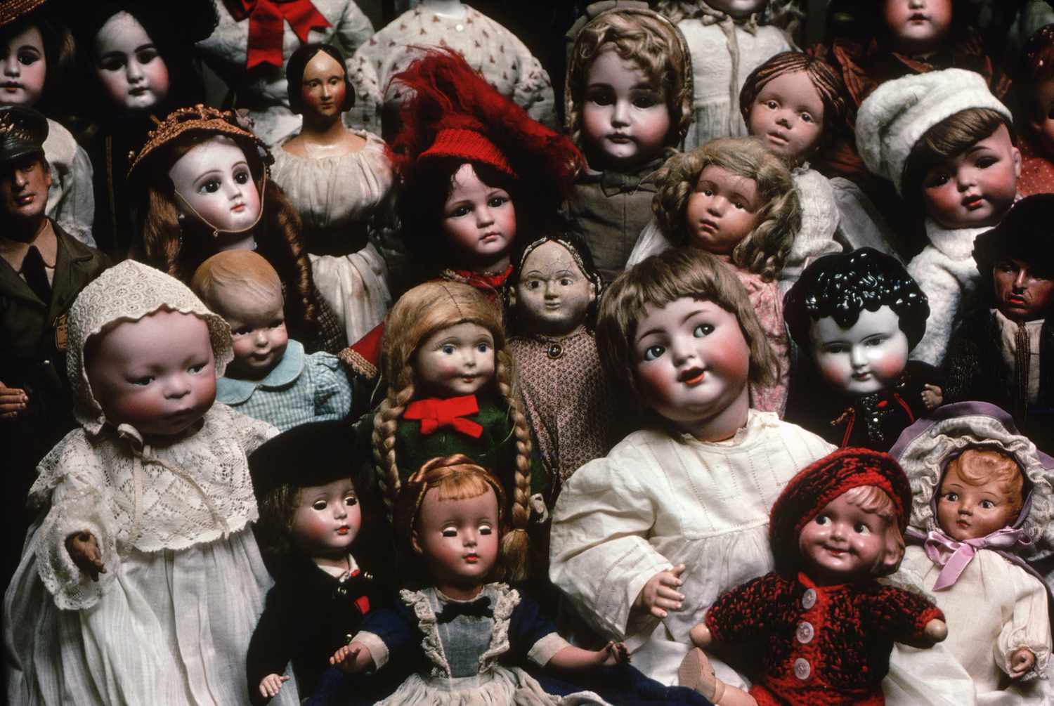A GUIDE FOR ANTIQUE DOLL OWNERS AND MORE (BUYING)