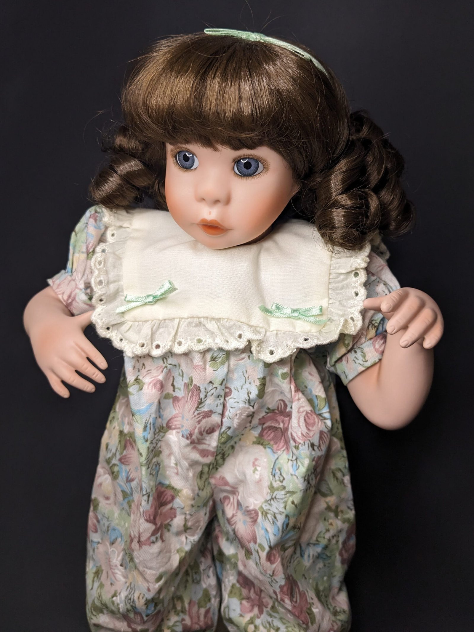 Vintage Ashton-Drake “Me and My Blankie” Porcelain Doll by Jan Goodyear | 15” | COA & Box - Image 6